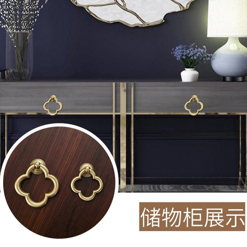 New Chinese Golden Cupboard Door Drawer Concealed Buckle Handle Wardrobe Zinc Alloy Hardware Handle Kitchen Cupboard Hardware Modern Style Furniture Door Pulls