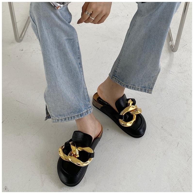 Gold Chain Women Slipper Closed Toe Slip On Mules Shoes Round Toe Low Heels Casual Slides Flat Sandals Slip On Slide Sandals Elegant Heels Slides Slippers
