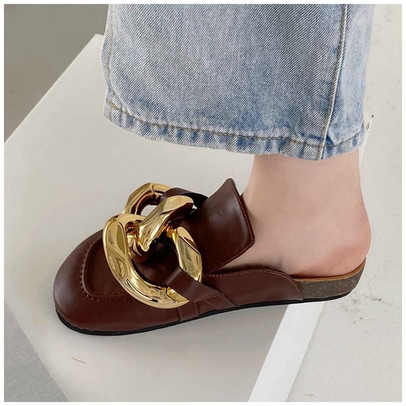 Gold Chain Women Slipper Closed Toe Slip On Mules Shoes Round Toe Low Heels Casual Slides Flat Sandals Slip On Slide Sandals Elegant Heels Slides Slippers
