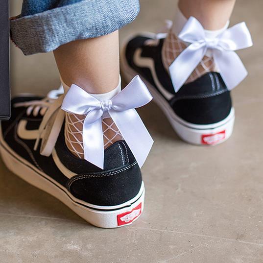 New Fashion Women Black Mesh Short Ankle Socks Girls Fishnet Socks With Cute Bow Ladies Socks in 6 Colors Outdoor Stylish Socks For Women