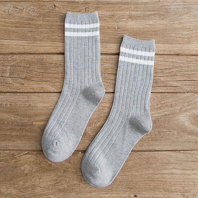 New Loose Solid Colors High School Girls Cute Socks Needles Knitting Cotton Scrunch Socks For Women