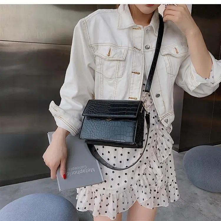 Female Flip Square Bag Leather Women's Designer Handbag Crocodile Pattern Shoulder Messenger Bags
