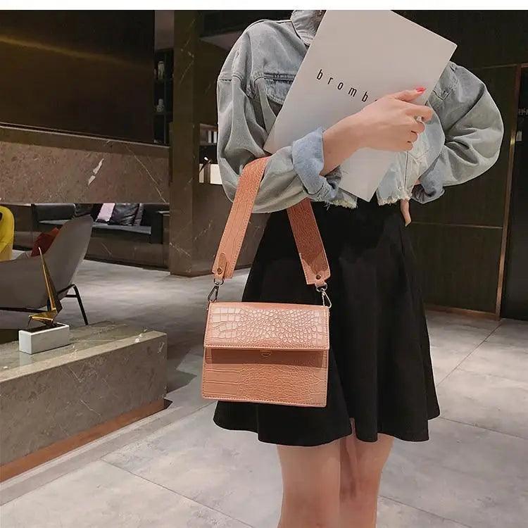 Female Flip Square Bag Leather Women's Designer Handbag Crocodile Pattern Shoulder Messenger Bags