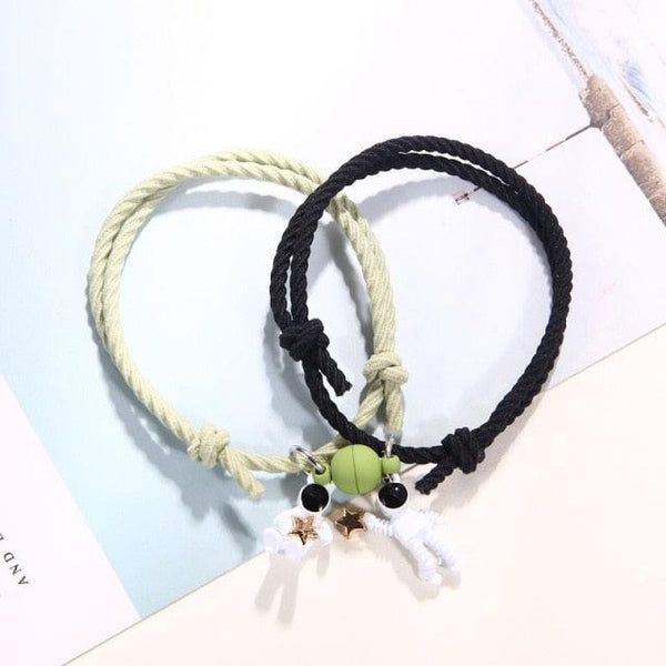 New Magnet Couple Bracelet Star Astronaut Paired Bracelet Attractive Fashion Star Magnetic Bracelets For Couples Jewelry Gifts Set For Couple Bestfriend Girlfriend Boyfriend Women Men