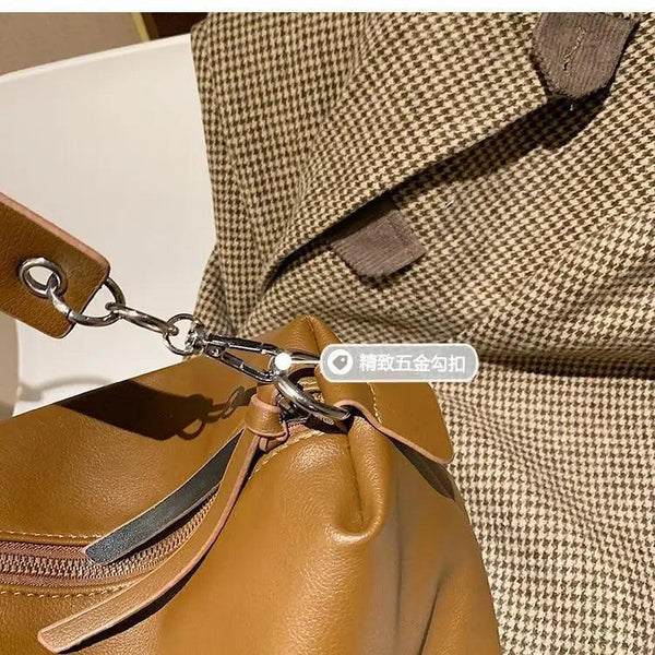 New PU Leather Shoulder Bag for Women Designer Wide Belt Handbags with Chain For Ladies