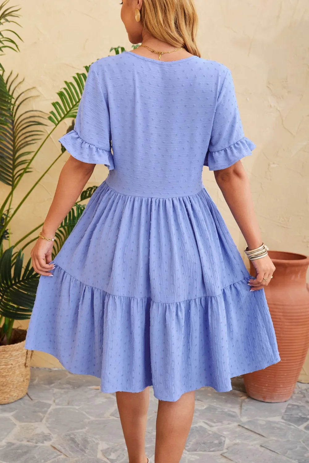 New V-neck jacquard waist cinched five quarter sleeve pleated dress