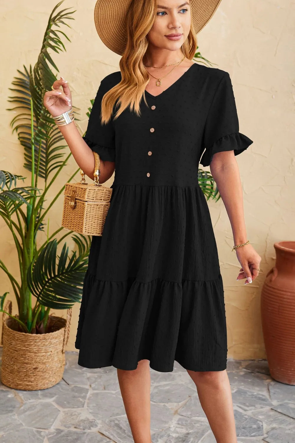 New V-neck jacquard waist cinched five quarter sleeve pleated dress
