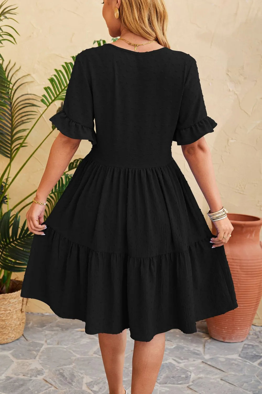 New V-neck jacquard waist cinched five quarter sleeve pleated dress