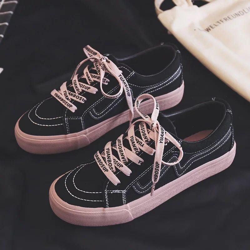 New Women Sneaker Fashion Breathble Vulcanized Shoes Platform Lace Up Casual White Tenis Sneakers Women Play Fashion Sneaker Low Top Elastic Canvas Flat Sneakers
