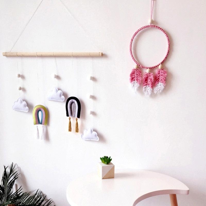 Nordic Healthier Style Cute Felt Clouds Shape Handmade Wall Hanging Fairy Tales Ornament Wooden Stick Tassel Pendant Hanging Ornaments For Kids Room Decoration Photography Props