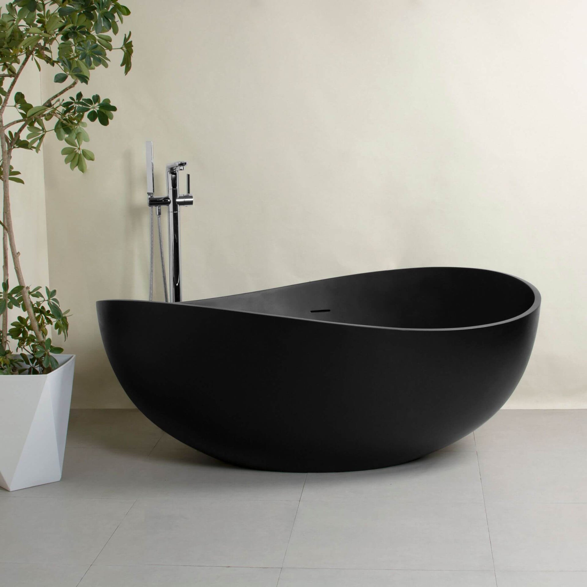 63-Inch Modern Freestanding Single-Piece Matte Black Finish Stone Resin Bathtub (SAK69041)