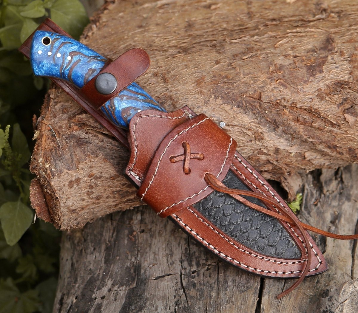 Odin Damascus Steel Knife with Pine Cone Handle