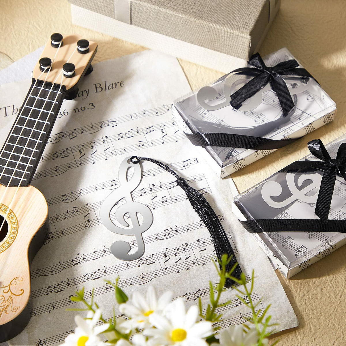 100 Pcs Musical Notes Bookmarks with Elegant Silk Tassel Music Party Favors Gift