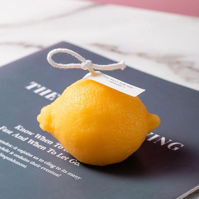Orange Shaped Scented Candle Fruit Soy Wax Candle Smokeless Oil Aromatherapy Candle Cool Candles Shaped Candles Novelty Candle for Wedding Holiday Birthday Party Decor Aesthetic Candles for Women with Flower Fragrance