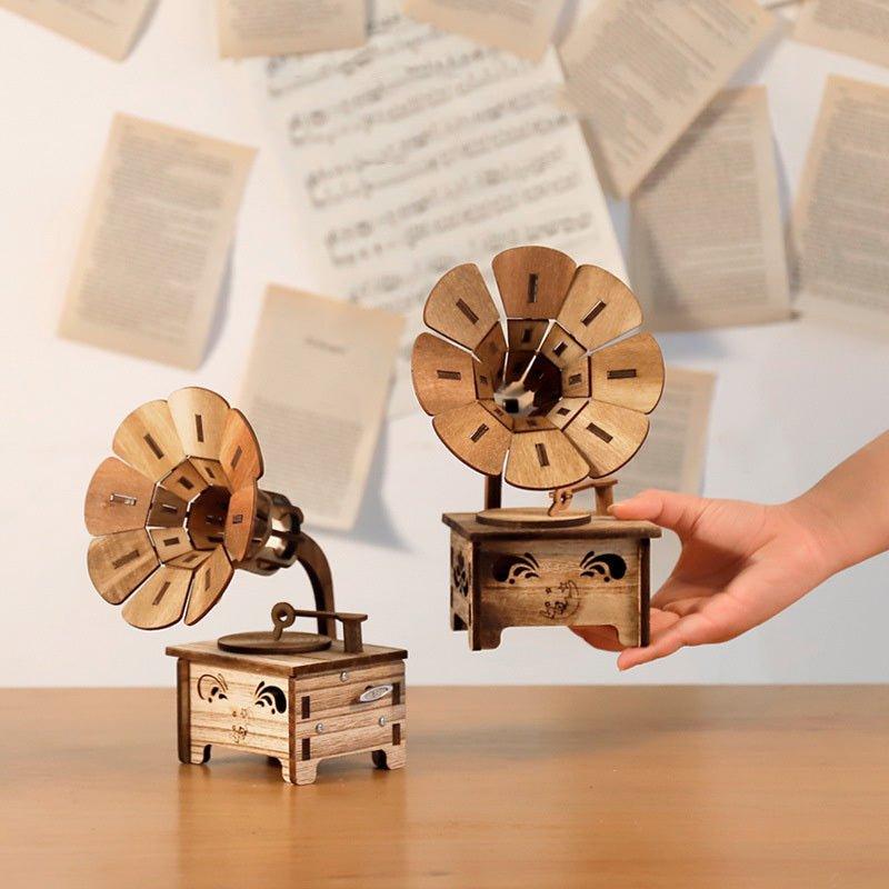 Phonograph