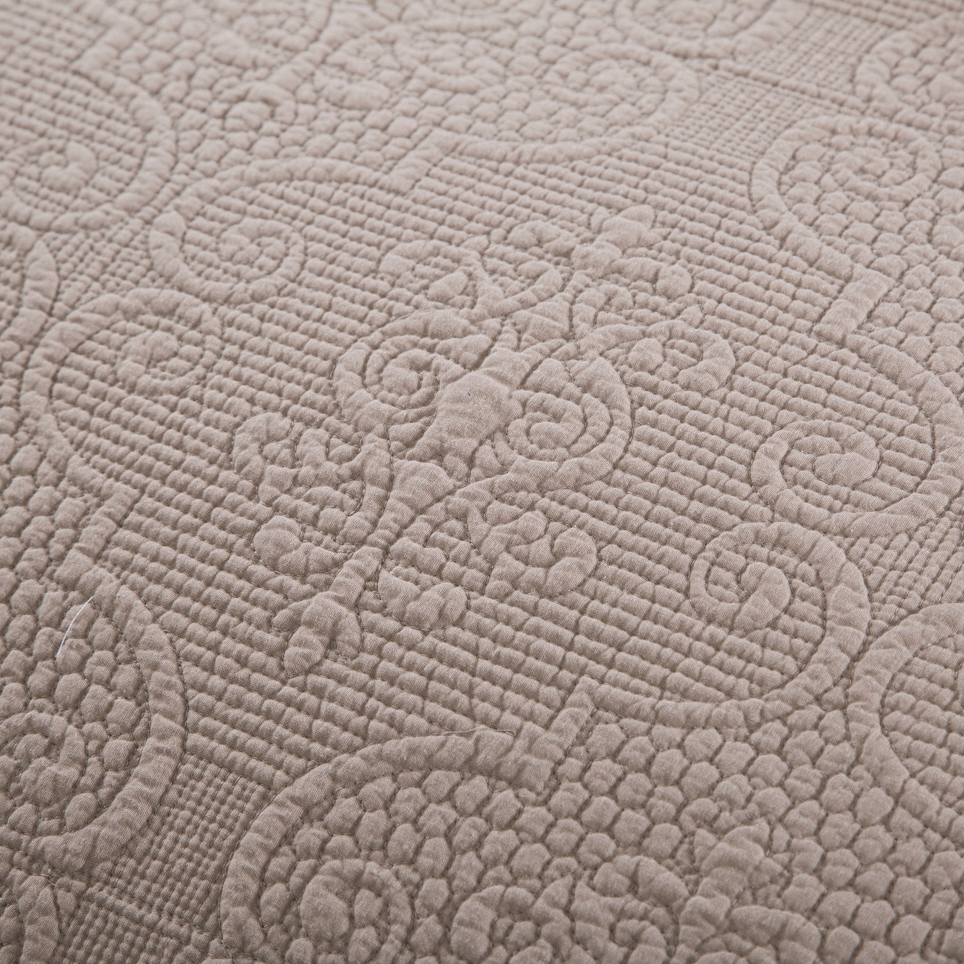 DaDa Bedding Taupe Beige Sand Dollar Floral Quilted Cotton Pillow Sham - 1-Piece  (JHW585)