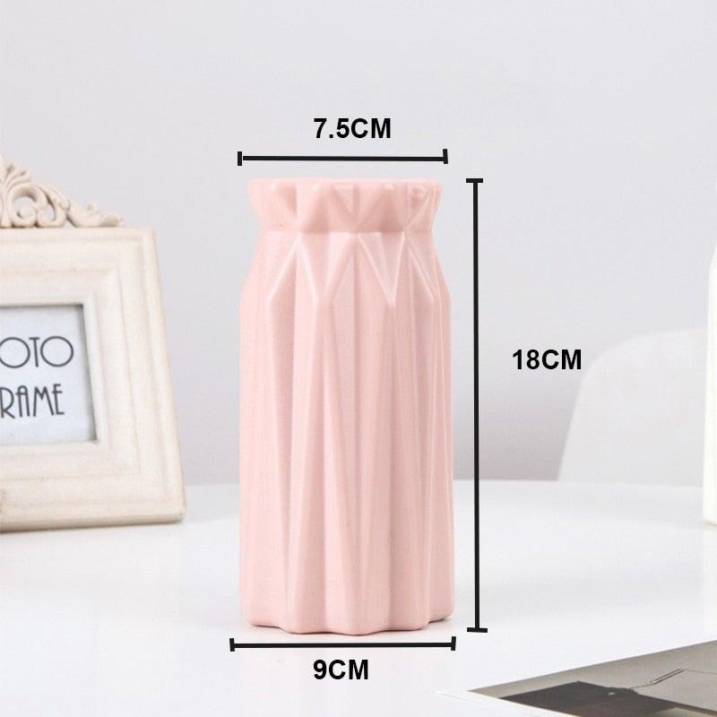 Plastic Vases Anti-ceramic Unbreakable Basket Imitation Rattan Flower Vase For Home Décor Desktop Decoration Living Room Office or Bookshelf