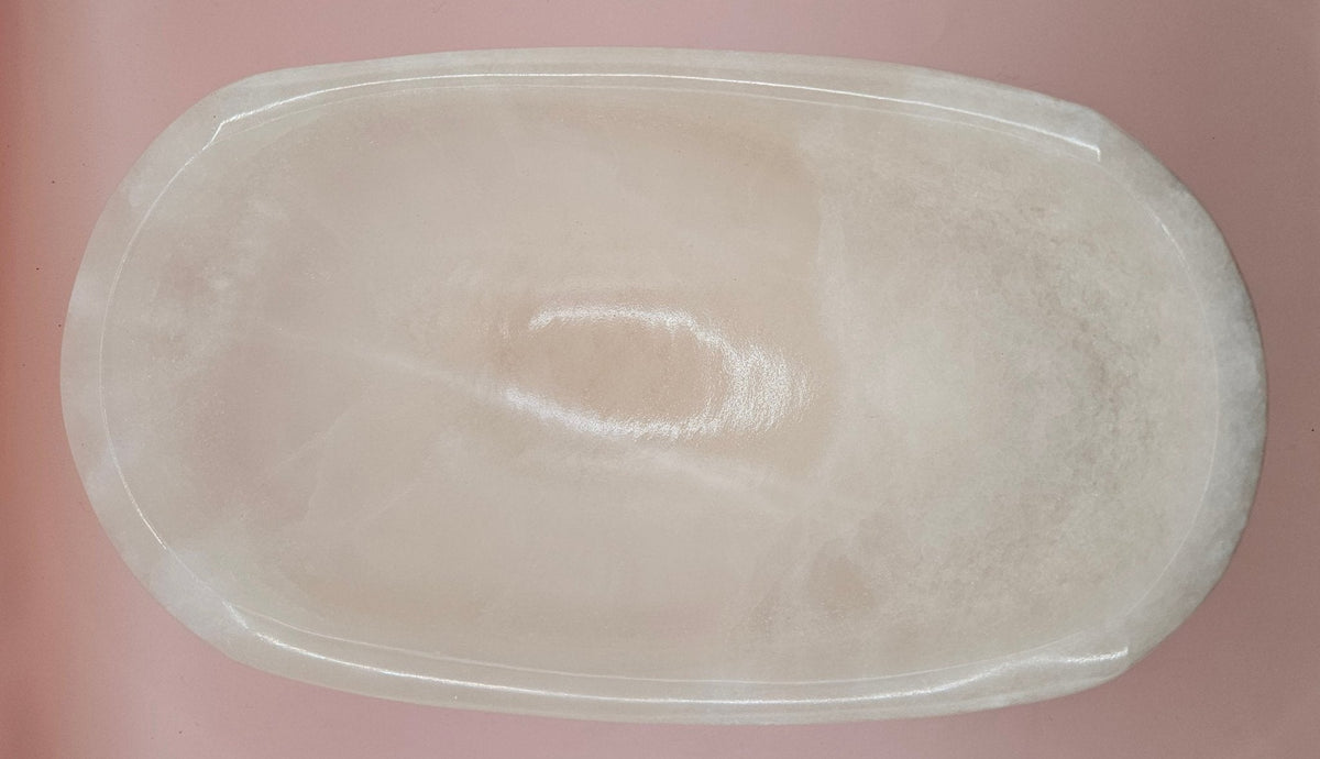 Polished White Onyx Bowl – Small Hand-Carved Decorative Vessel – 9.75