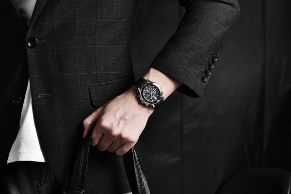 Black Multifunctional Sport Men Watches Luxury Quartz Watches Fashion Chronograph Stylish Elegant Comfortable Watch For Men