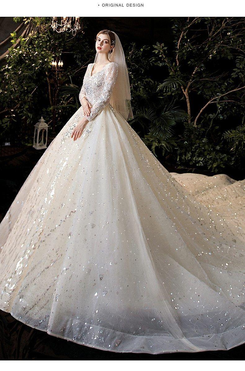 Luxury Princess Long Sleeves Wedding Dress with Crystal EDW1110