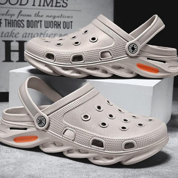 Outdoor Sandals Soft Sole Beach Shoes Mens And Womens The Same Style Suitable For Summer Platform Slippers Men Sports Sandals Men Outdoor Indoor Slippers Lightweight Sandals