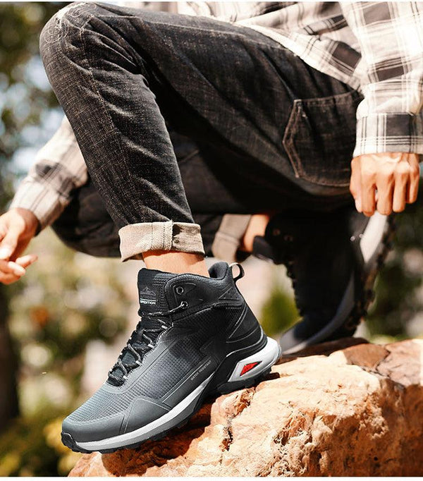 Men's Warm Boots Plush Snow Boots Outdoor Non-Slip Hiking Boots High Top Waterproof Sports Men's Winter Boots Snow Boots Warm Lined Non Slip Leather Shoes