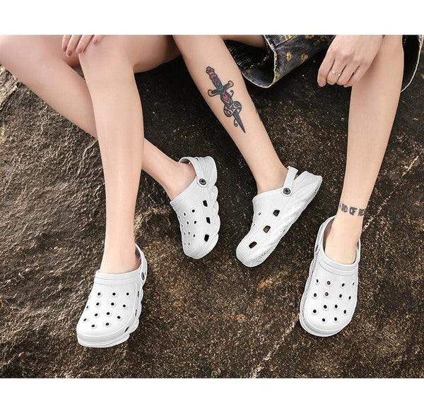 Outdoor Sandals Soft Sole Beach Shoes Mens And Womens The Same Style Suitable For Summer Platform Slippers Men Sports Sandals Men Outdoor Indoor Slippers Lightweight Sandals