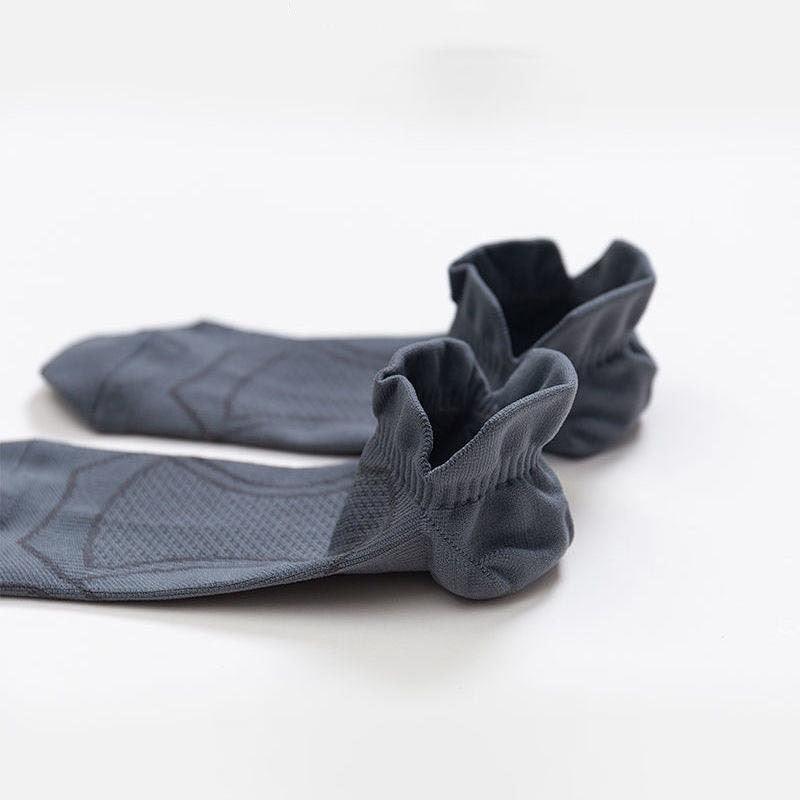 Professional Thin Anti-slip Breathable No Sweat Sports Marathon Basketball Yoga Running Socks For Athletic Men AND Women