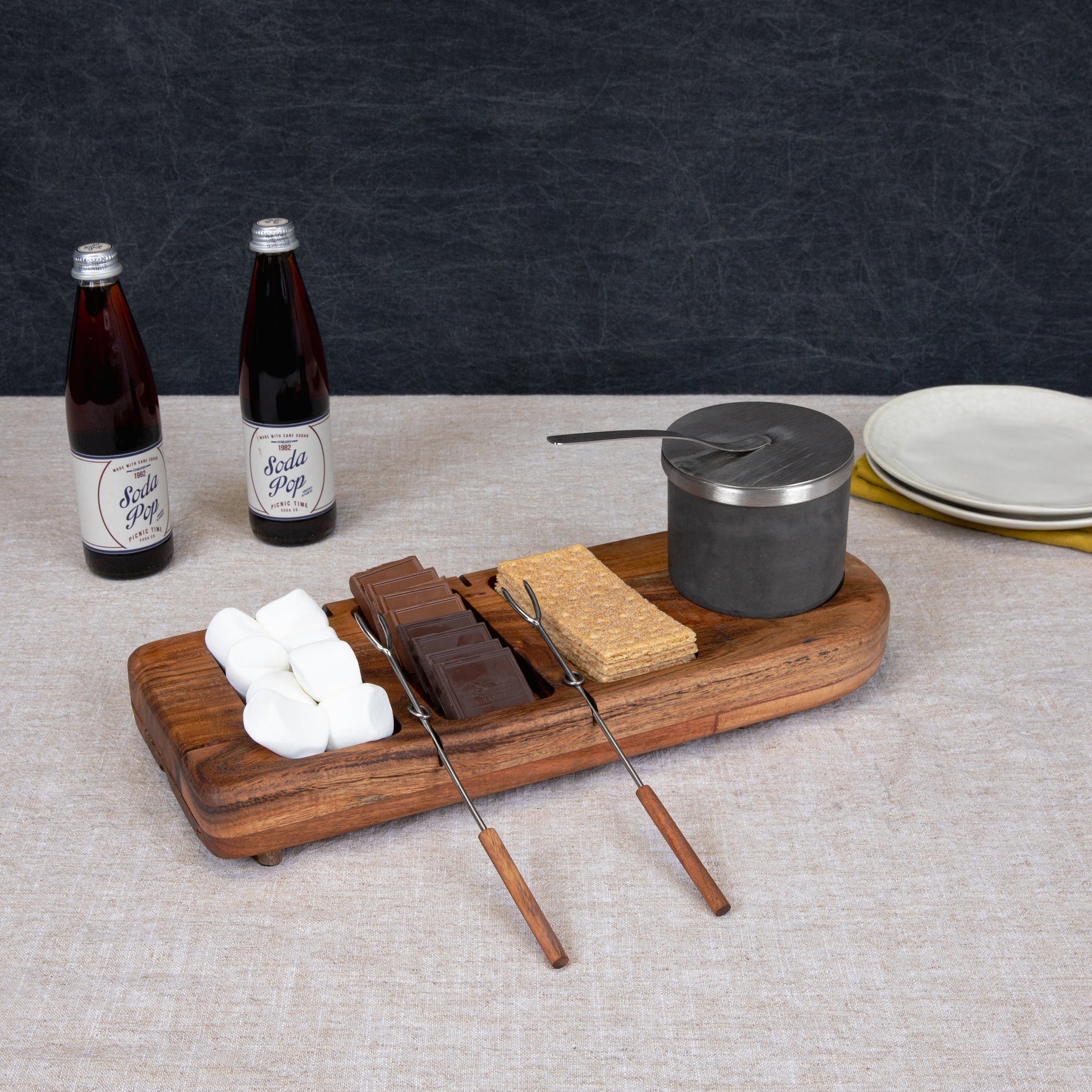 Dolce S'mores Kit with Tabletop Fire Pit