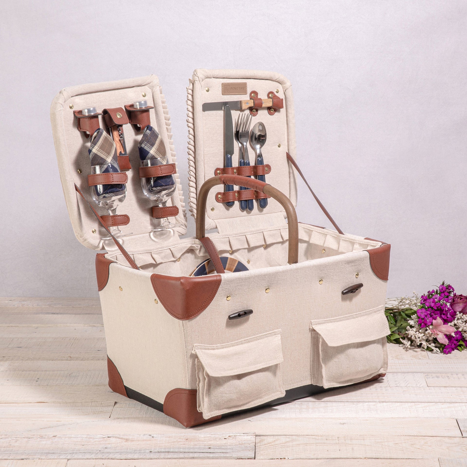 Pioneer Picnic Basket for 2 Picnic Time Family of Brands