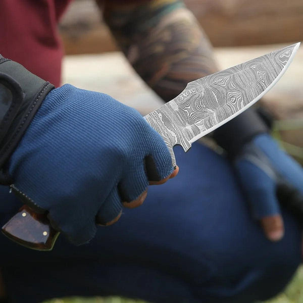 Radiant Damascus Hunting Knife with Rosewood Handle - Gifts for You 'n Me