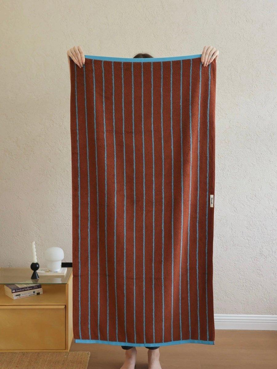Retro Earthy-tone Pinstripe Bath Towel — 100% Long-Staple Cotton, Soft, Plush & Absorbent