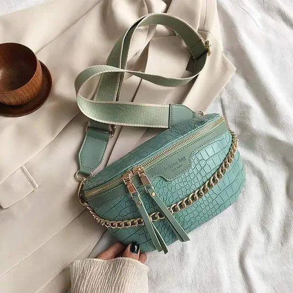 Retro Waist Bag PU Leather Fanny Pack Purse Leather with Gold Chain Strap Stylish Waist Pack Women Belt Bag Multifunctional Chest Bag