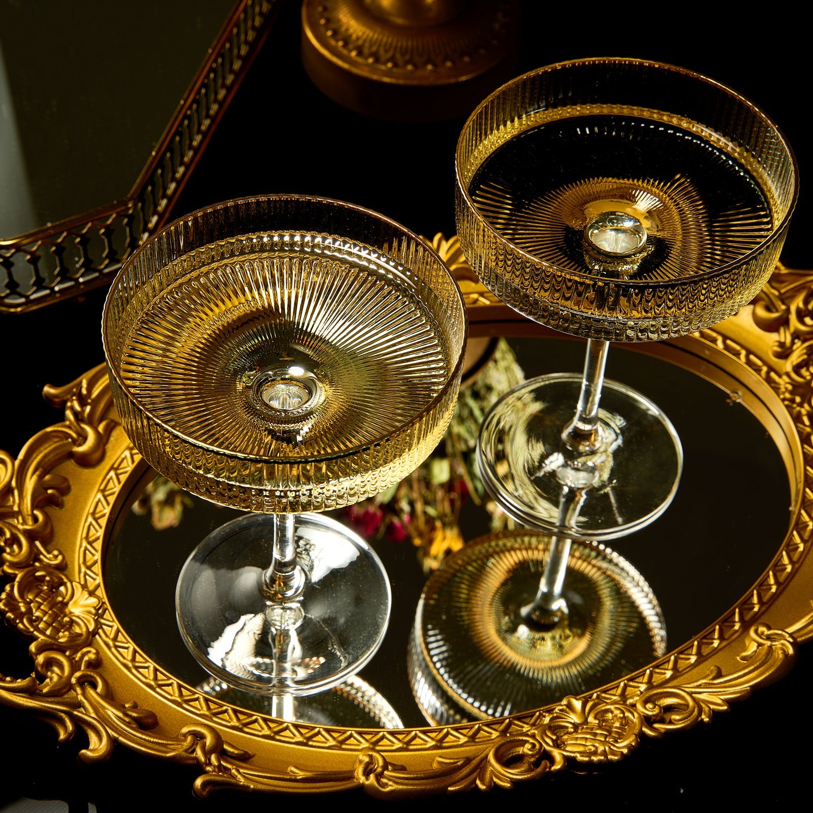 Ribbed Coupe Cocktail Glasses With Gold Rim 8 oz | Set of 2 | Classic Manhattan Glasses For Cocktails, Champagne Coupe, Ripple Coupe Glasses, Art Deco Gatsby Vintage, Crystal with Stems