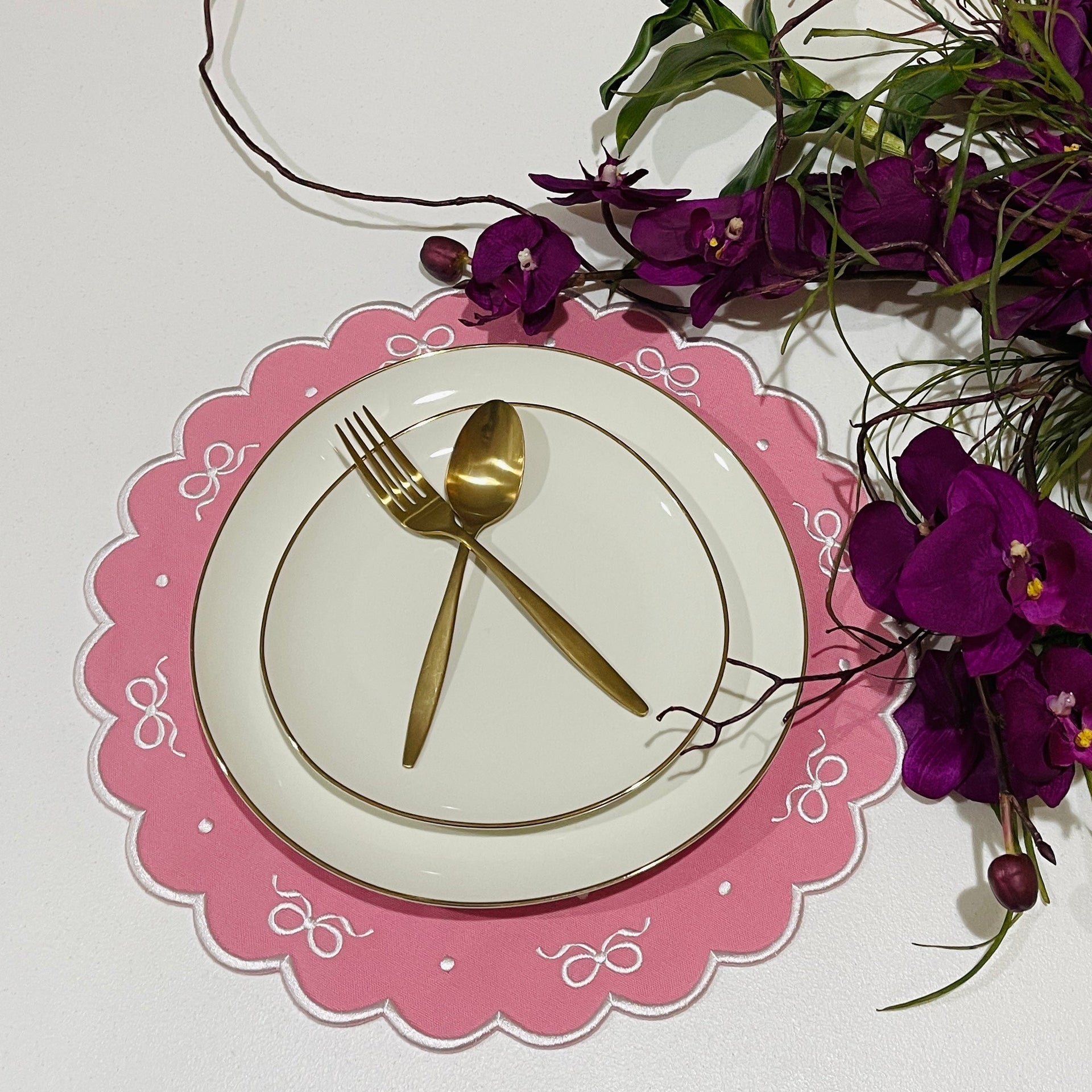 RIBBIA PINK ROUND FABRIC PLACEMAT (Set Of 4)