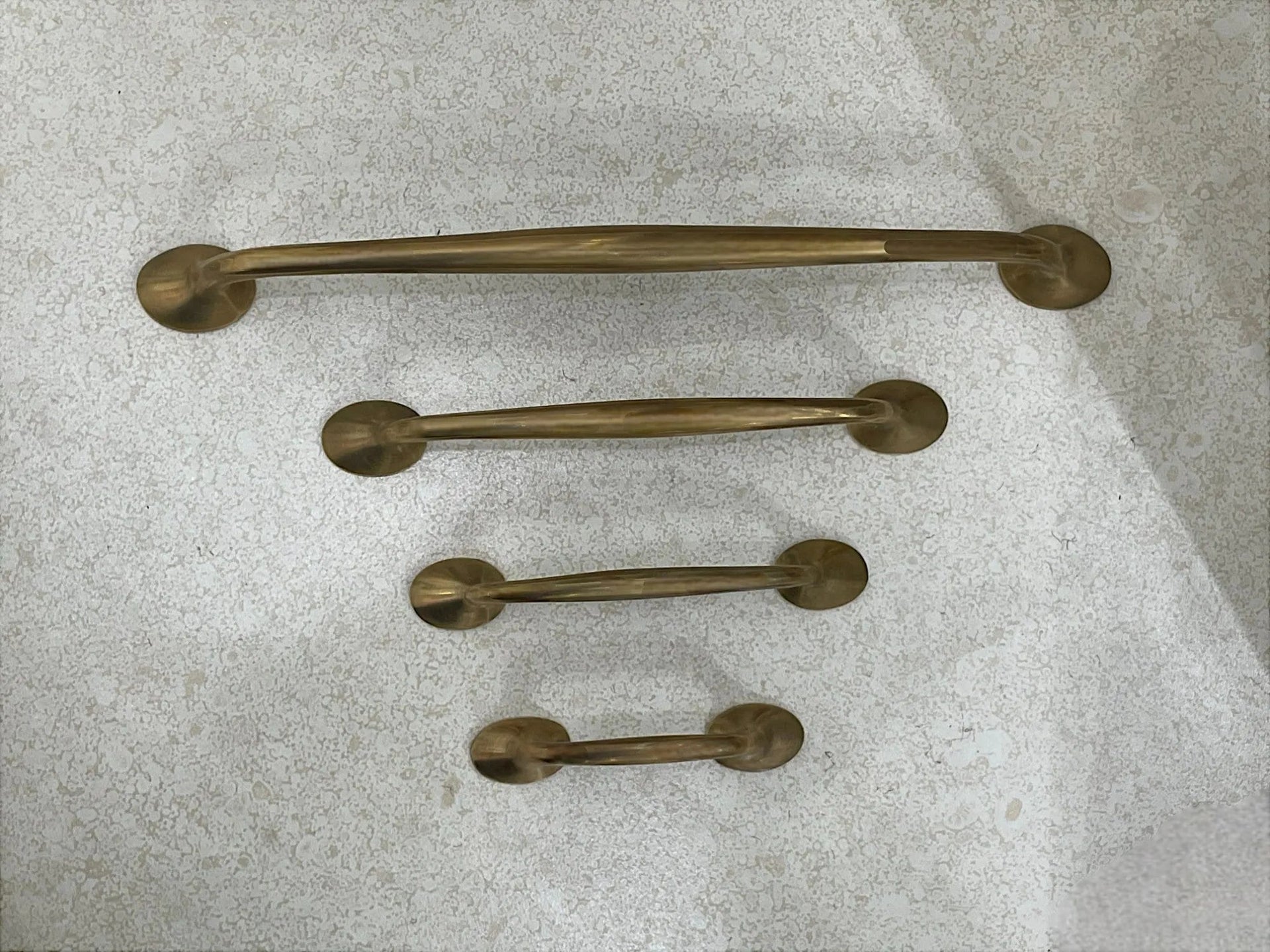 Richmond Cabinet Pulls - Antique Brass