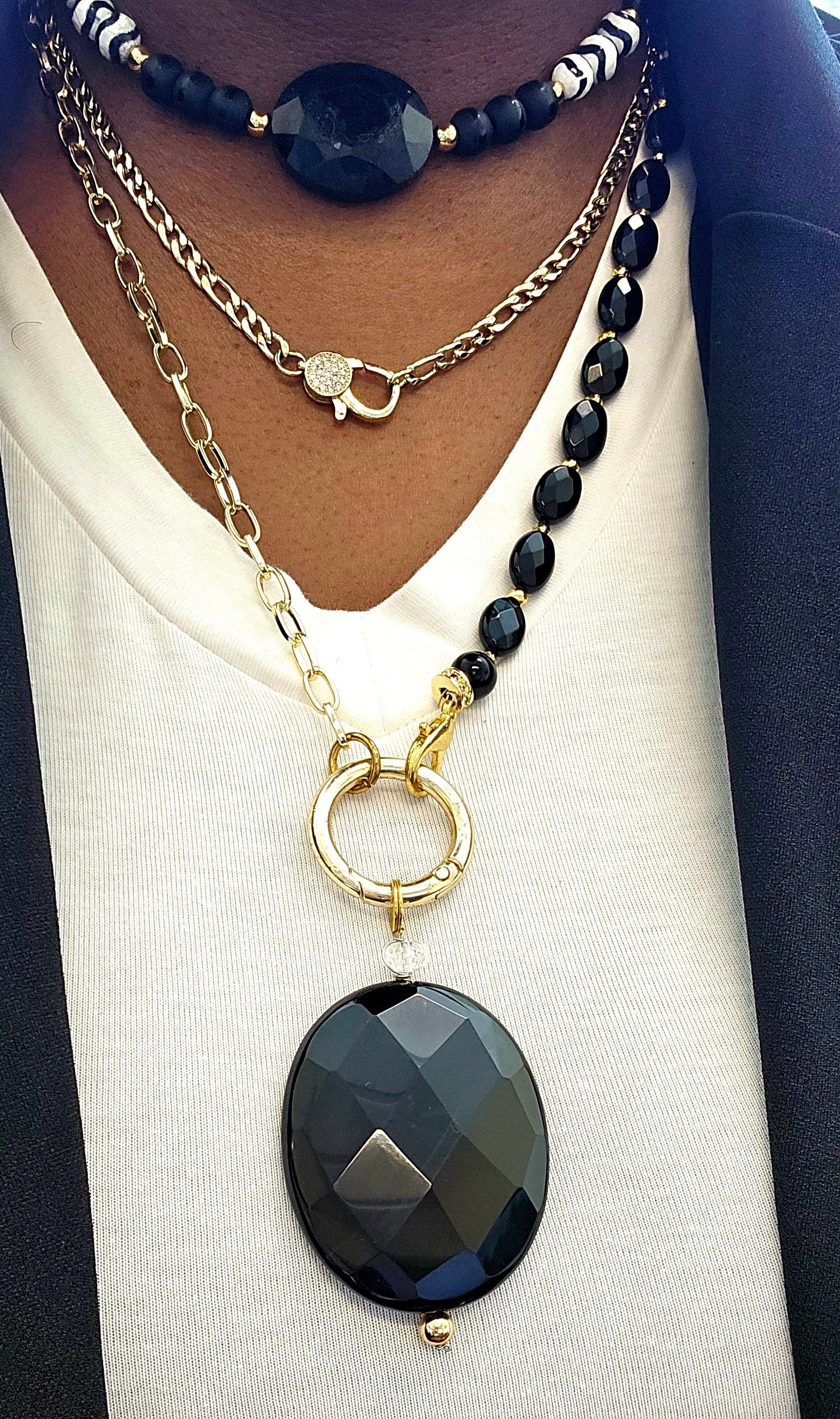 Bulls Eye Agate and Onyx Choker Necklace Set