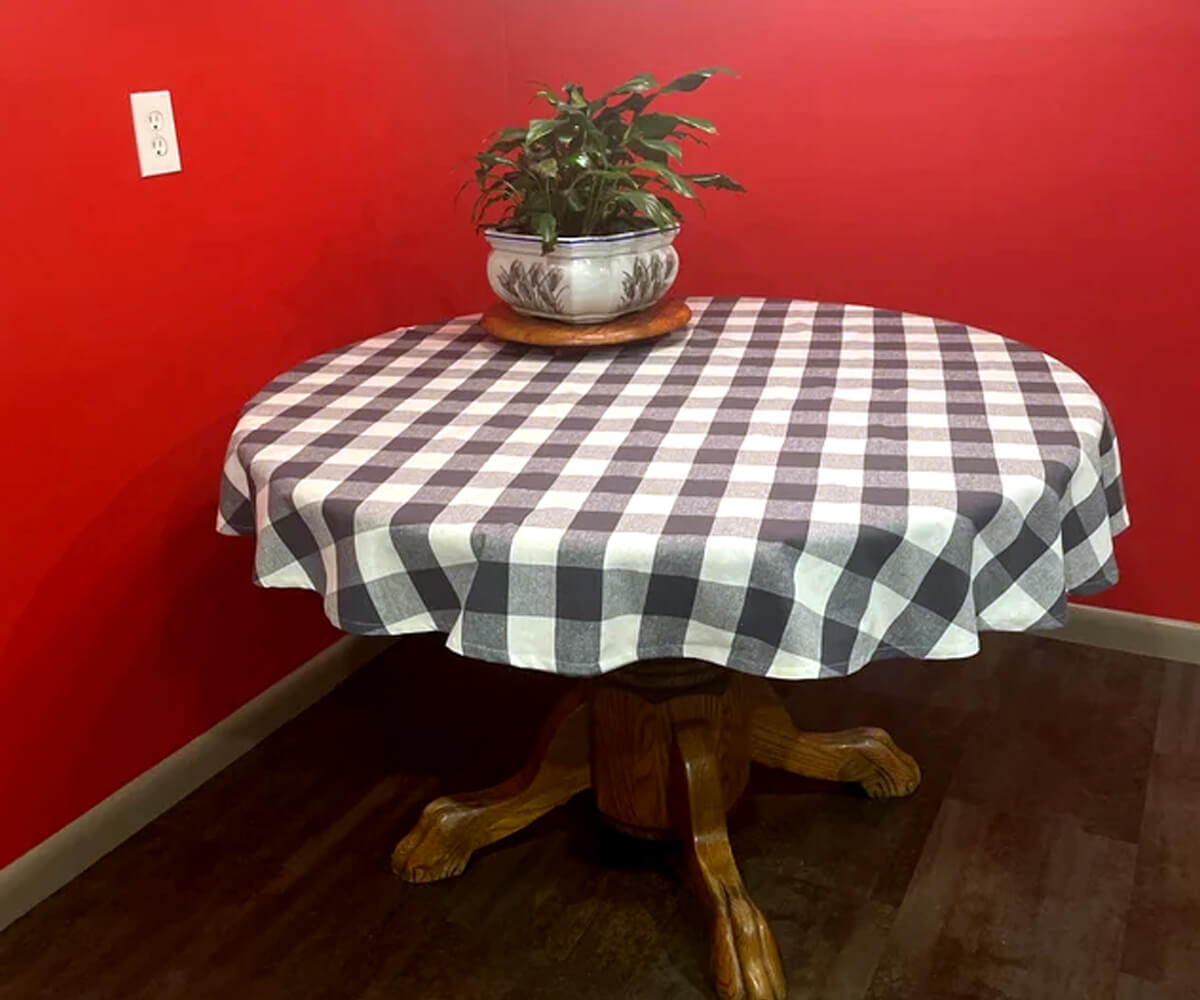 Round Tablecloth - Plaid Tablecloths