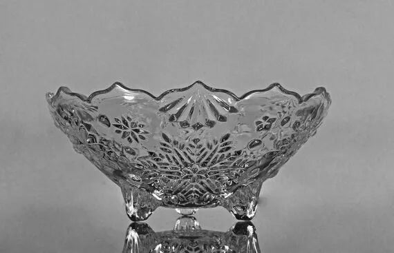 Mikasa Snowflake Footed Bowl Candy Dish 6.25