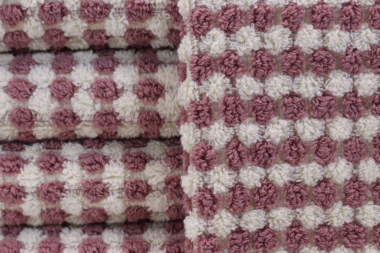 Bubble Salmon Terry Hand Towel