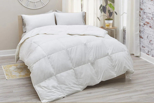 White Goose Down Comforter - Gifts for You 'n Me
