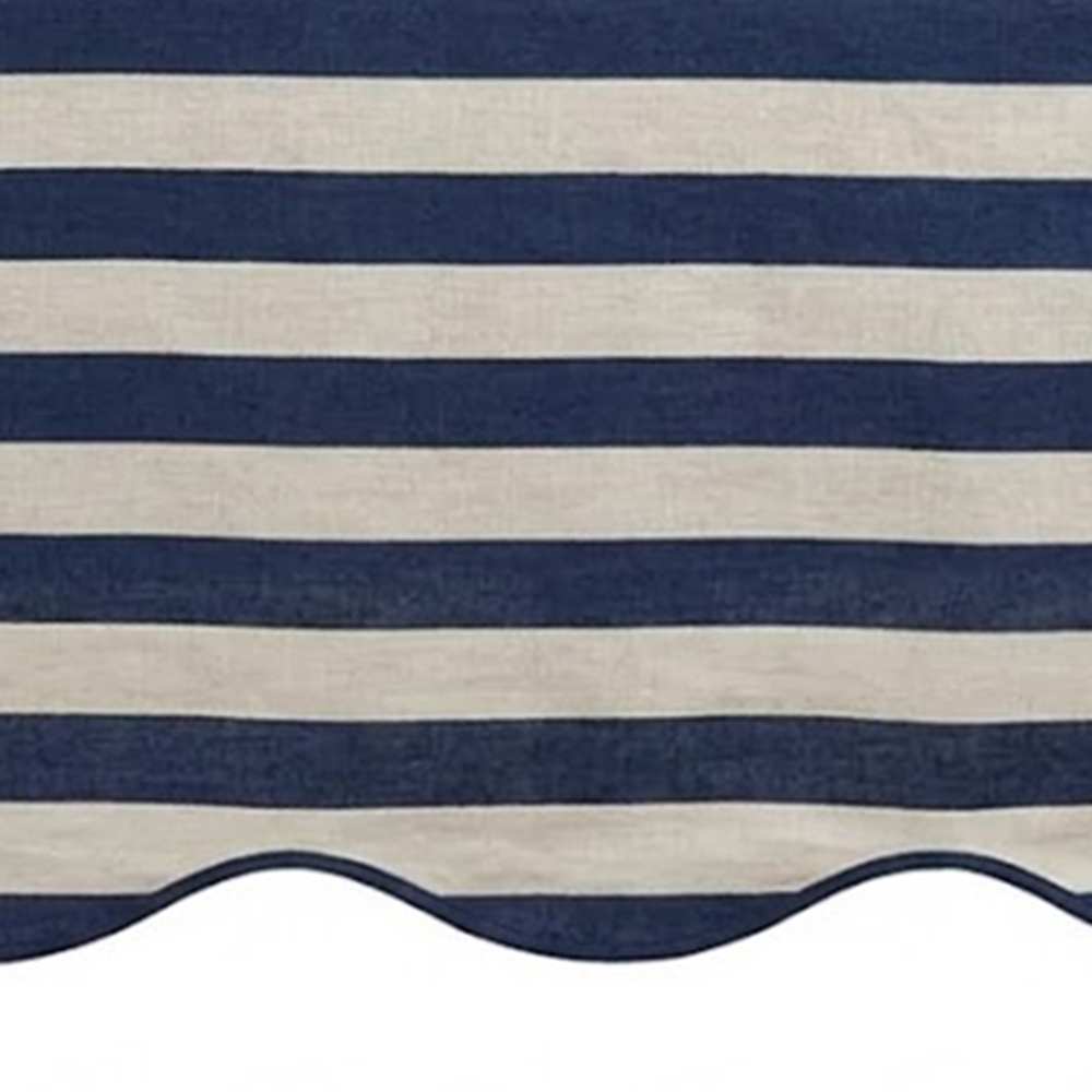 Scalloped Edge Tablecloth - Striped