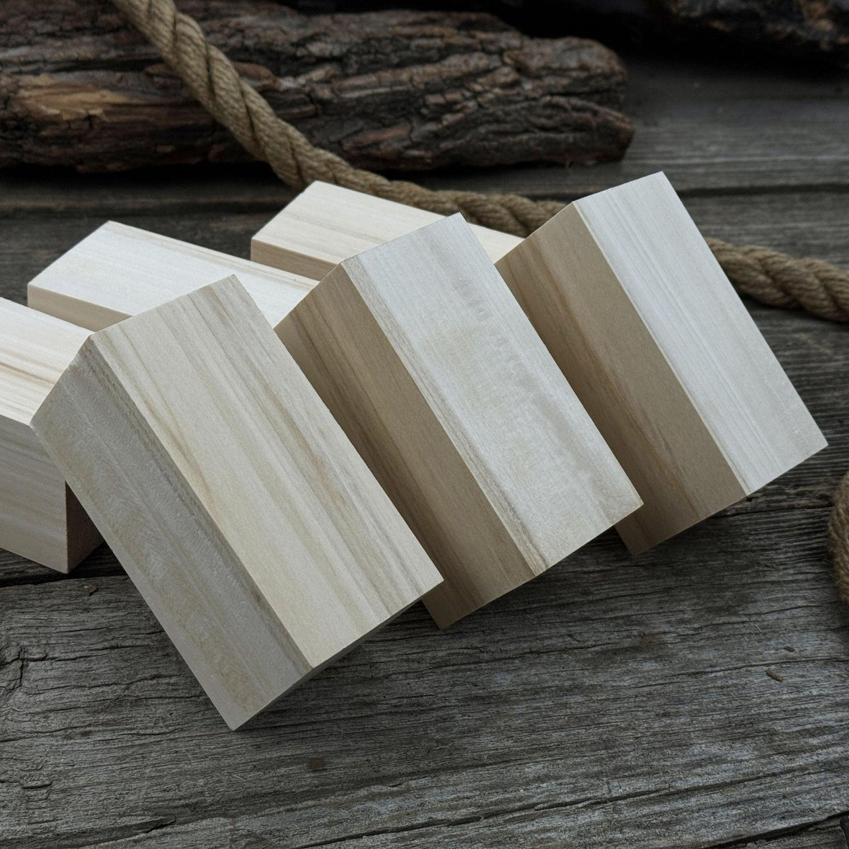 Set of 6 Linden Wood Carving Blanks, 10 × 5 × 5 cm (3.94 × 1.97 × 1.97 inches)