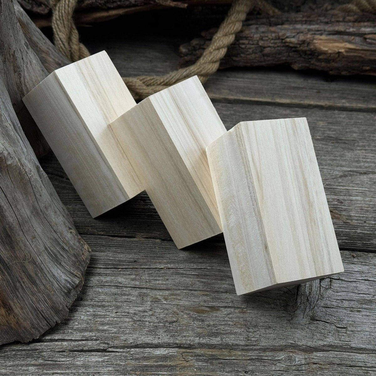 Set of 6 Linden Wood Carving Blanks, 10 × 5 × 5 cm (3.94 × 1.97 × 1.97 inches)