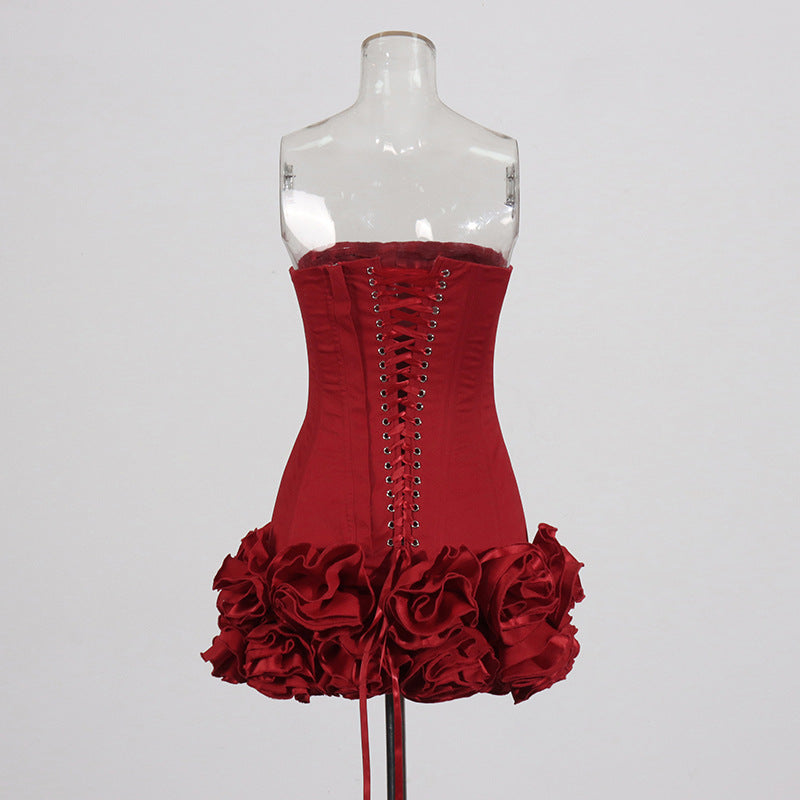 Sexy European and American style dress with strapless shoulder and fashionable three-dimensional flower splicing short dress