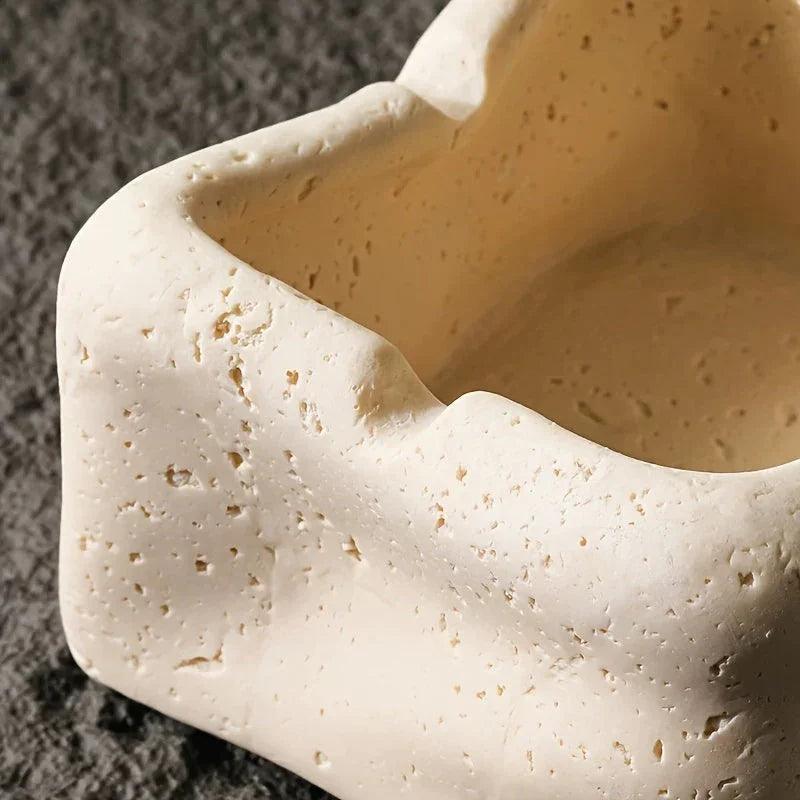 Silent Wind Desktop Ashtray Storage Tank with High-end Creativity for Home Restaurant Decoration, High-end and Sophisticated
