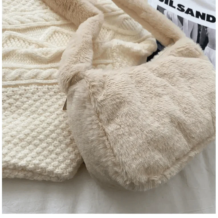 Simple And Stylish Women Soft Plush Winter Furry Shoulder Bags For Ladies And Girls Designer Clutch Handbag For Female