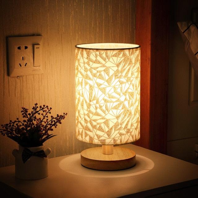 Simple Modern Table Lamp Bedroom Study Bedside Lamp 5V-220v Dimming Solid Wood Creative Birthday Gift Night Light Decorative Table Lamp Cute Study Lamps for Bedroom Décor