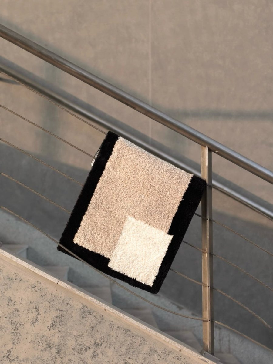 Soft Contemporary Abstract Geometric Bath Rug, Absorbent, Anti-slippery Mat