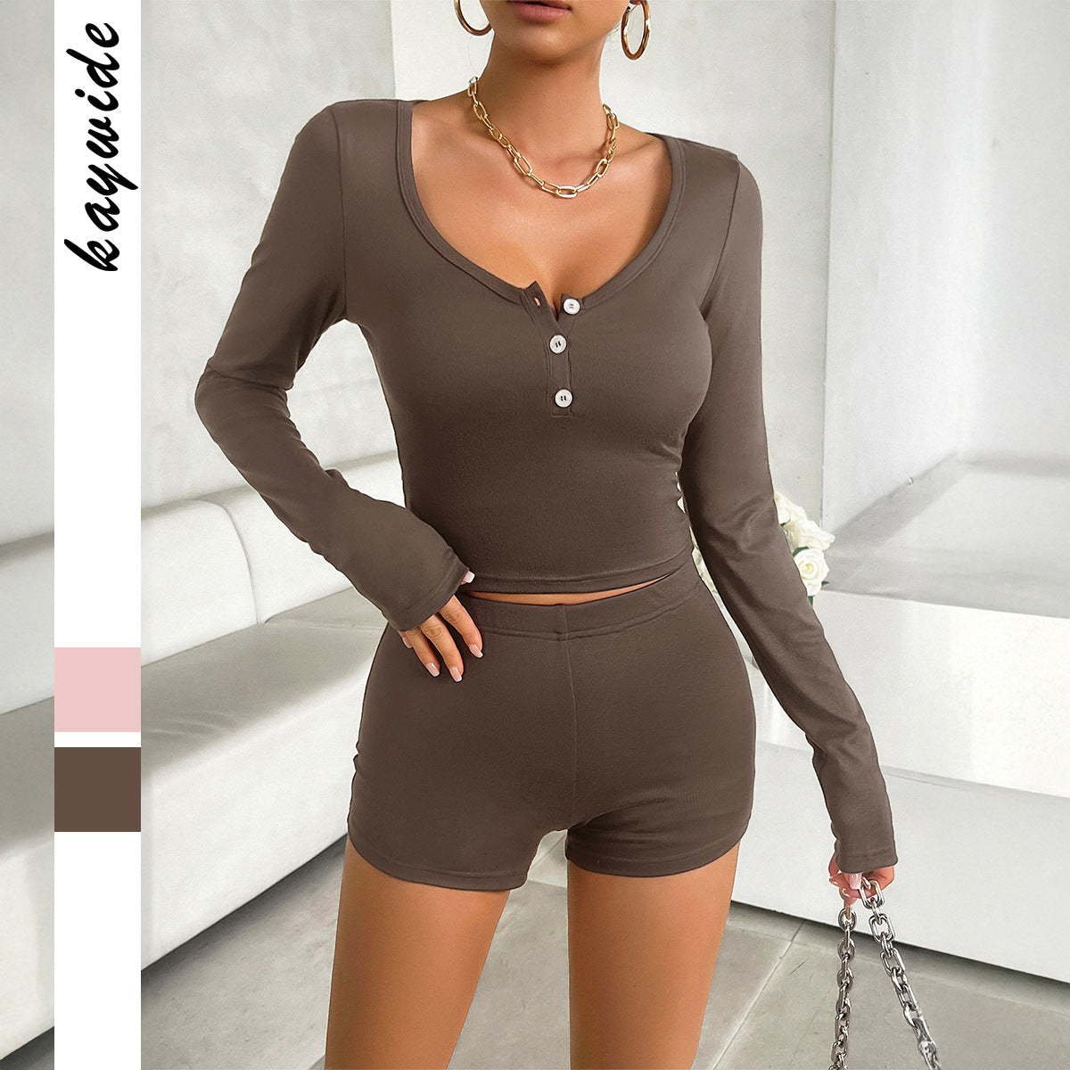 Sports style long sleeved T-shirt shorts set for women